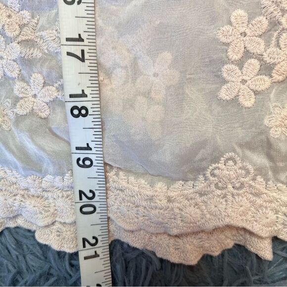Angela Moda Blush Pink Floral Lace Embroidered Sheer Silk Top Size S - Picture 4 of 4